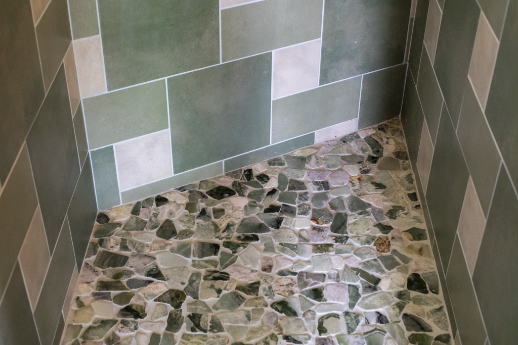 wildlife-habitat-eco-village-hawaii-shower
